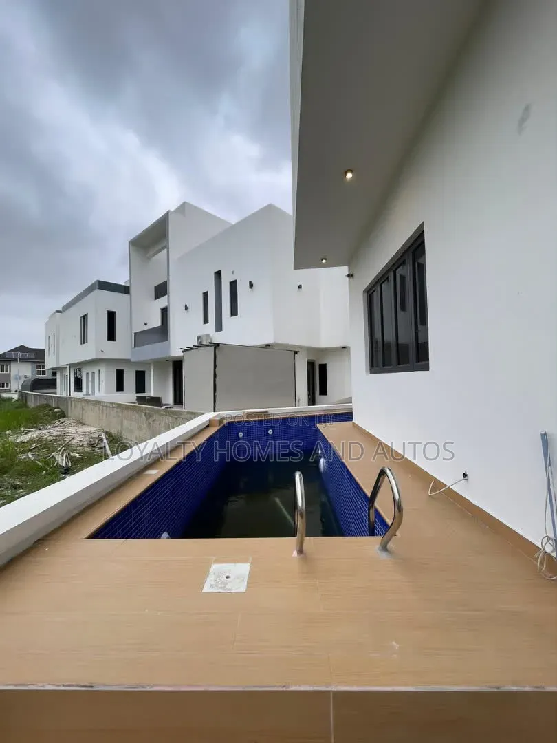 7bdrm Duplex in Osapa london for sale in Osapa london