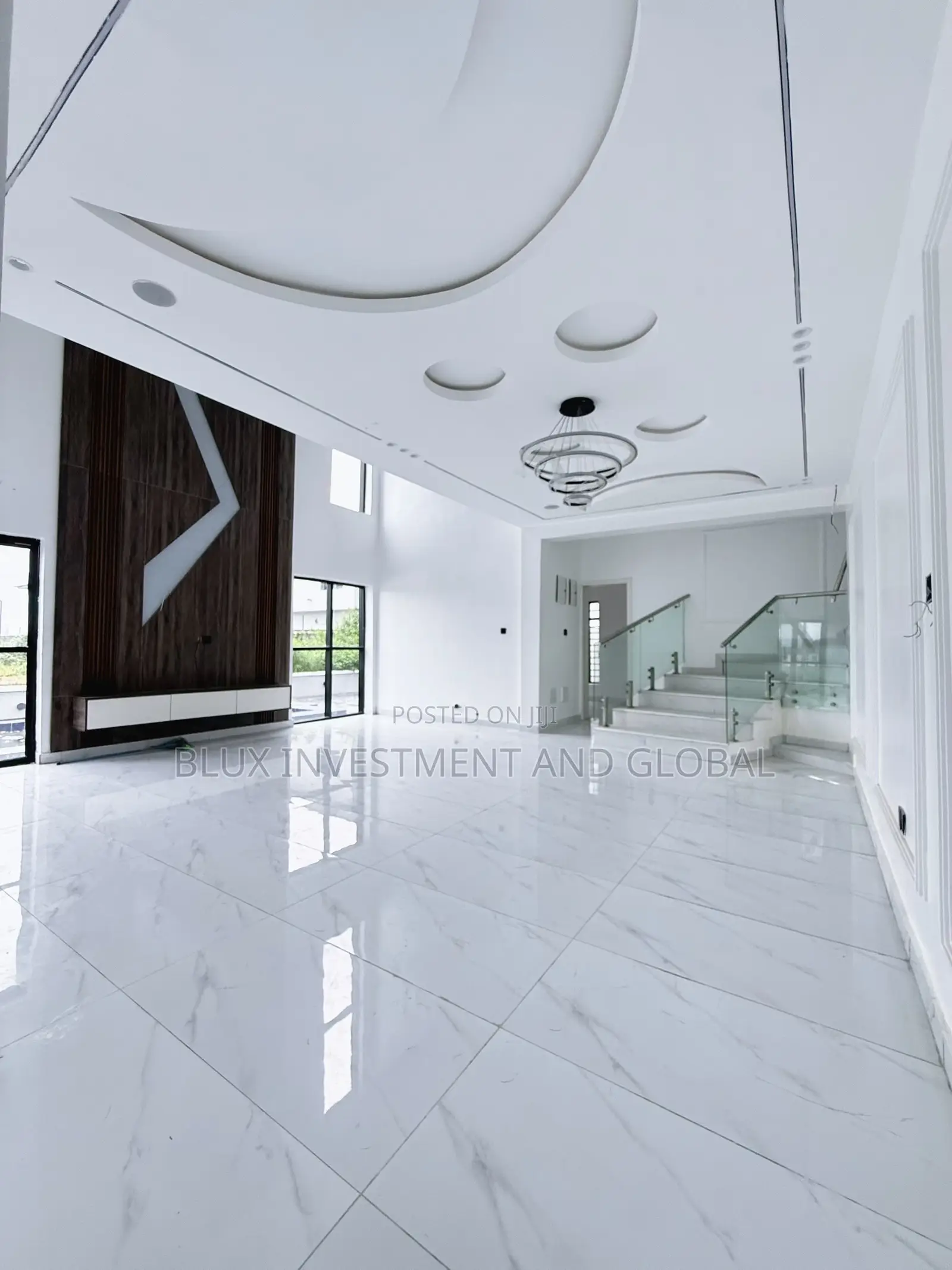 7bdrm Villa in Champlin Court for sale in Abraham Adesanya Estate