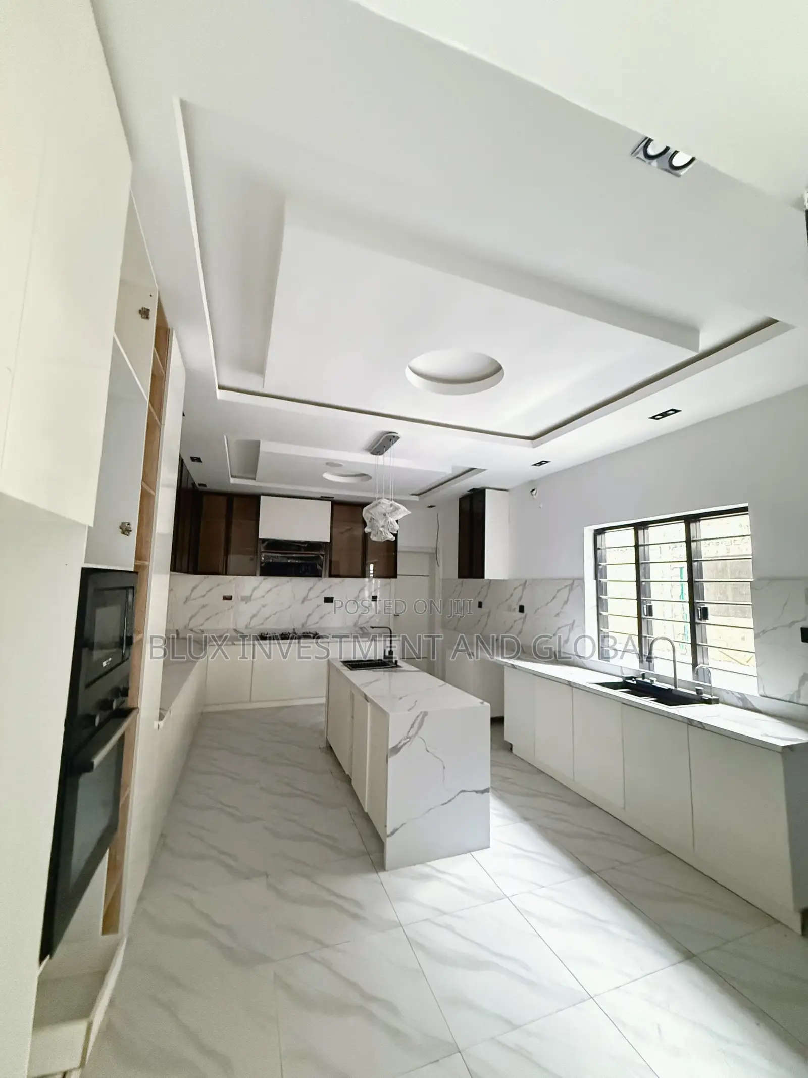 7bdrm Villa in Champlin Court for sale in Abraham Adesanya Estate