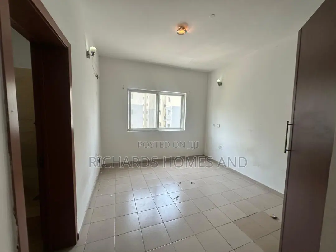 3bdrm Apartment in Lekki Phase 1 for rent in Lekki Phase 1