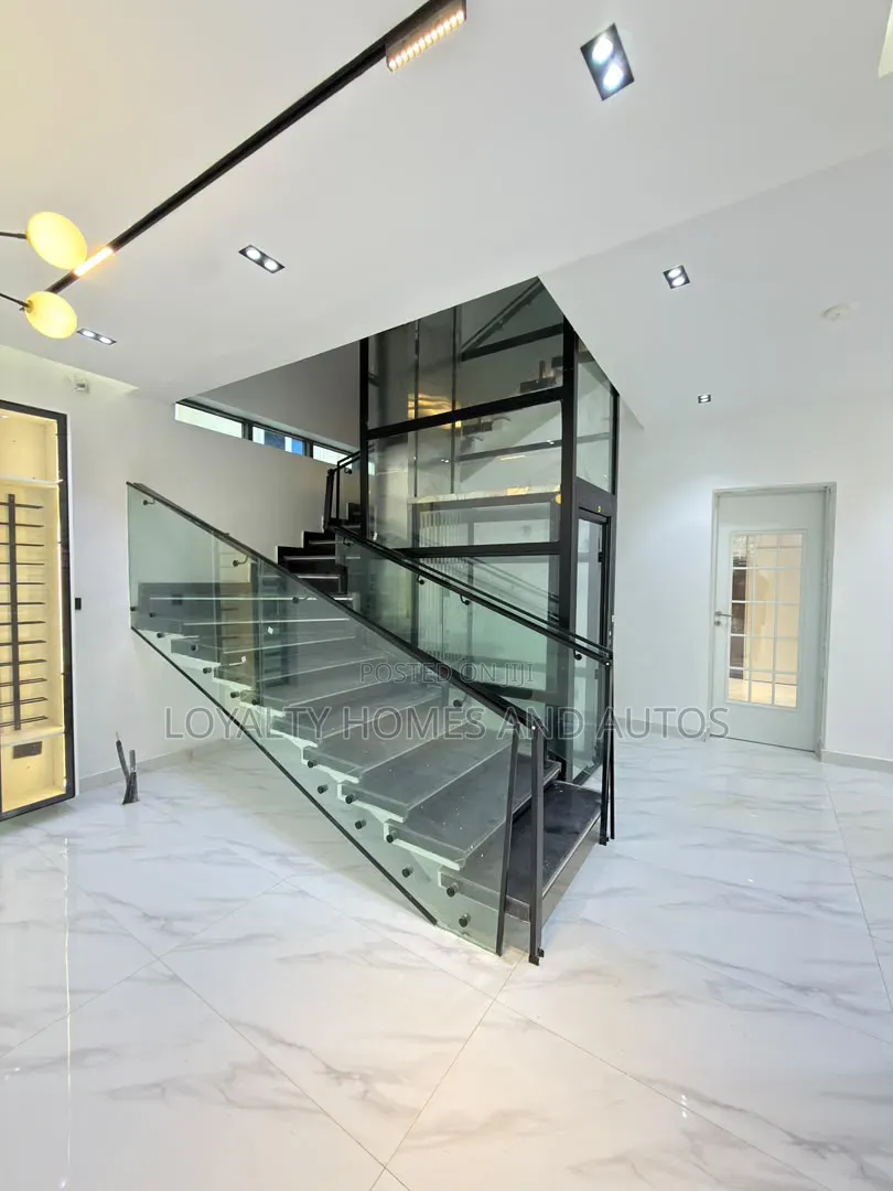 5bdrm Duplex in Apo Resettlement for sale in Apo Resettlement