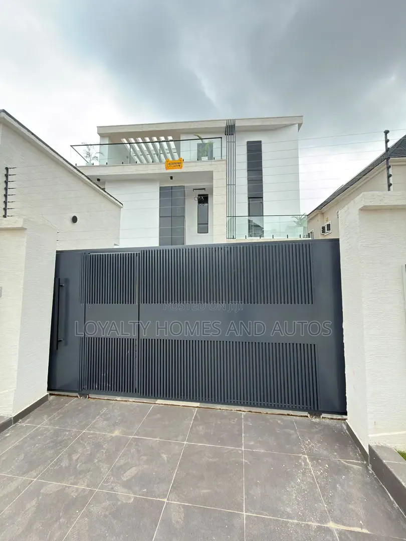 5bdrm Duplex in Apo Resettlement for sale in Apo Resettlement