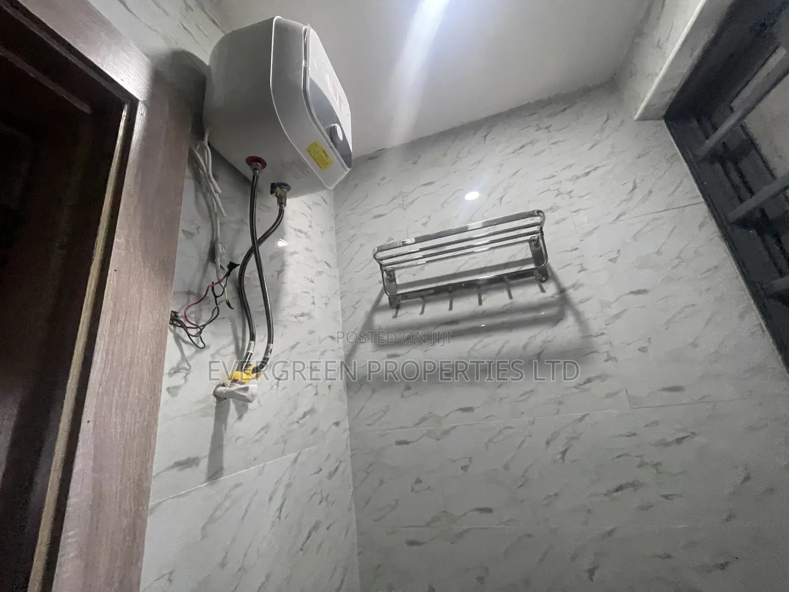Furnished 3bdrm Apartment in Kofo Abayomi for sale in Kofo Abayomi