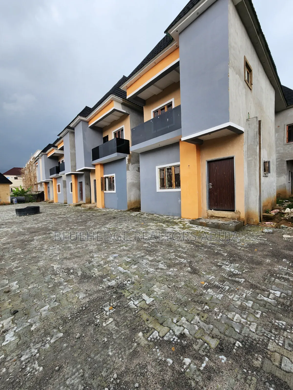 4bdrm Duplex in Dawaki for sale in Dawaki