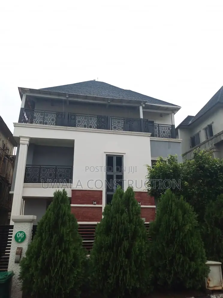6bdrm Duplex in FHA for sale in FHA
