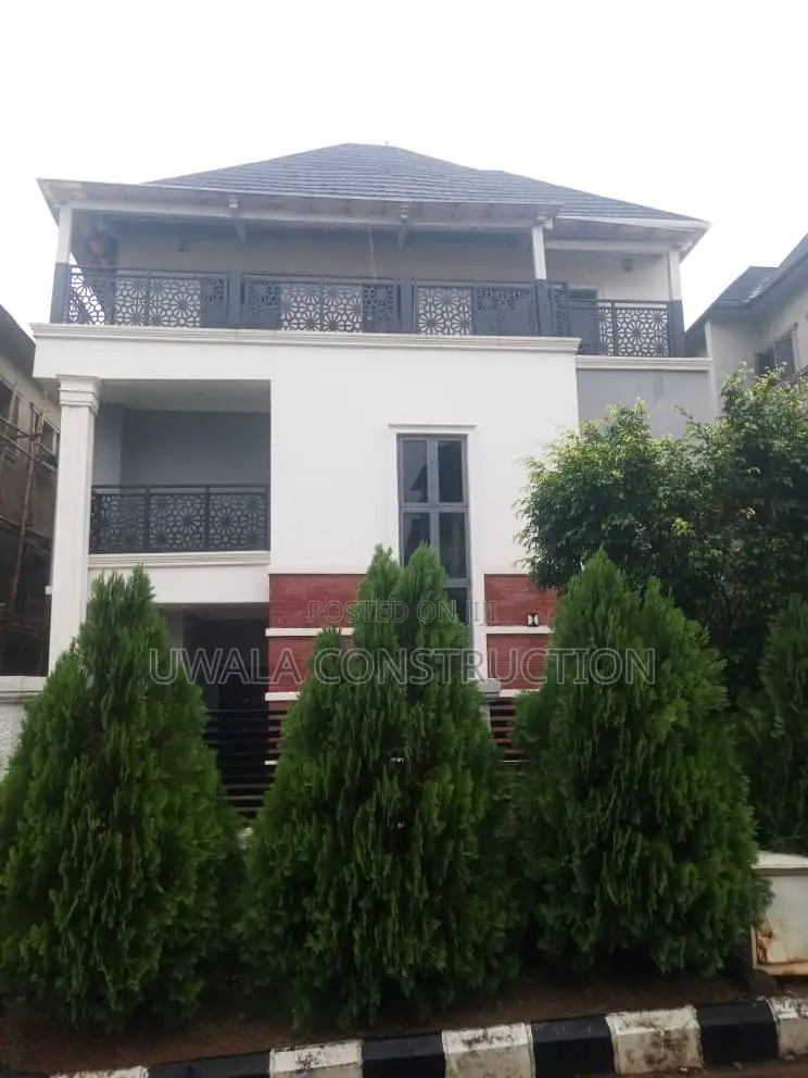 6bdrm Duplex in FHA for sale in FHA