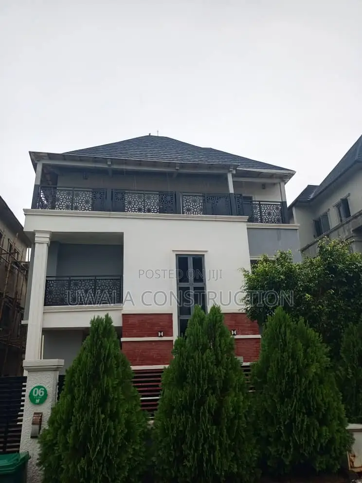 6bdrm Duplex in FHA for sale in FHA