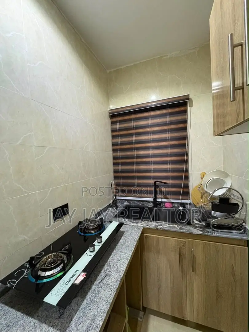 Brand New Luxury One Bedroom Apartment With PS5 in Sabon Lugbe