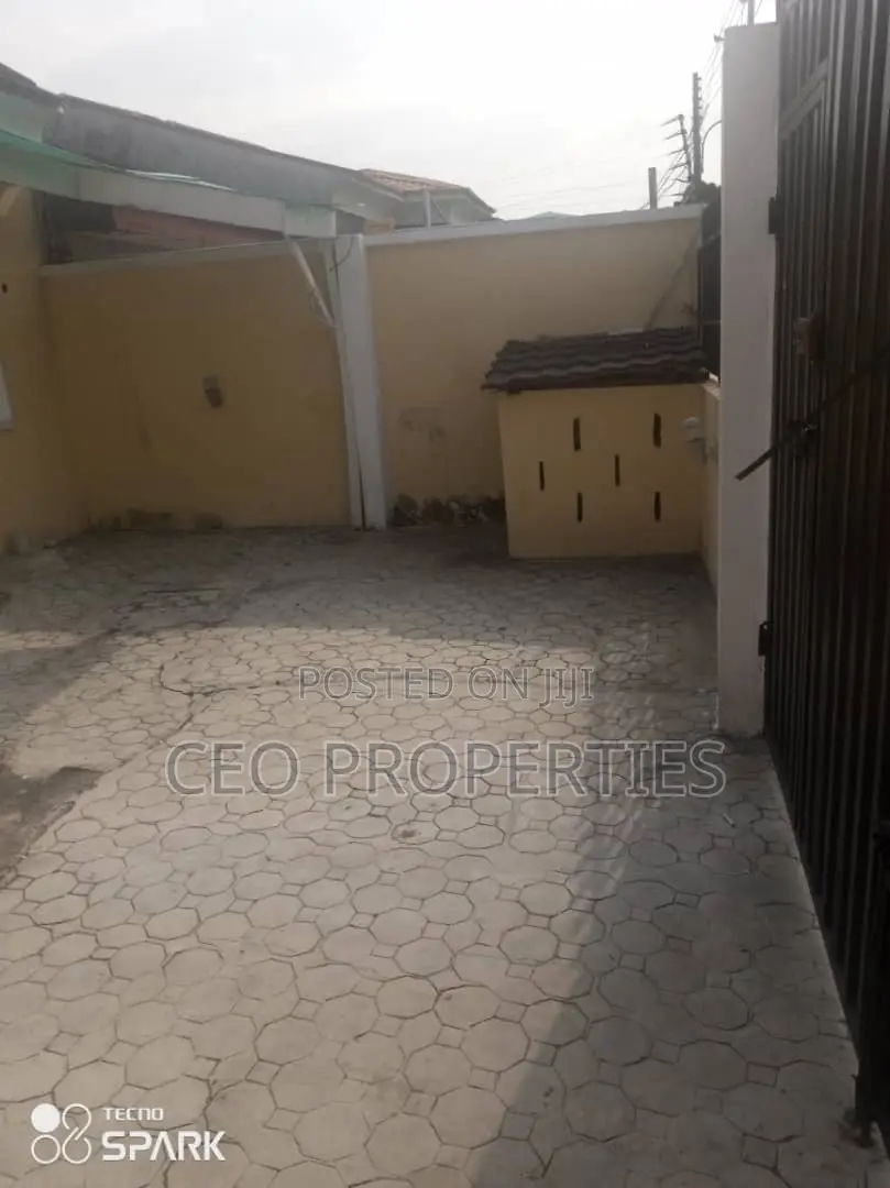 2bdrm Bungalow in Abraham Adesanya for sale in Abraham Adesanya Estate