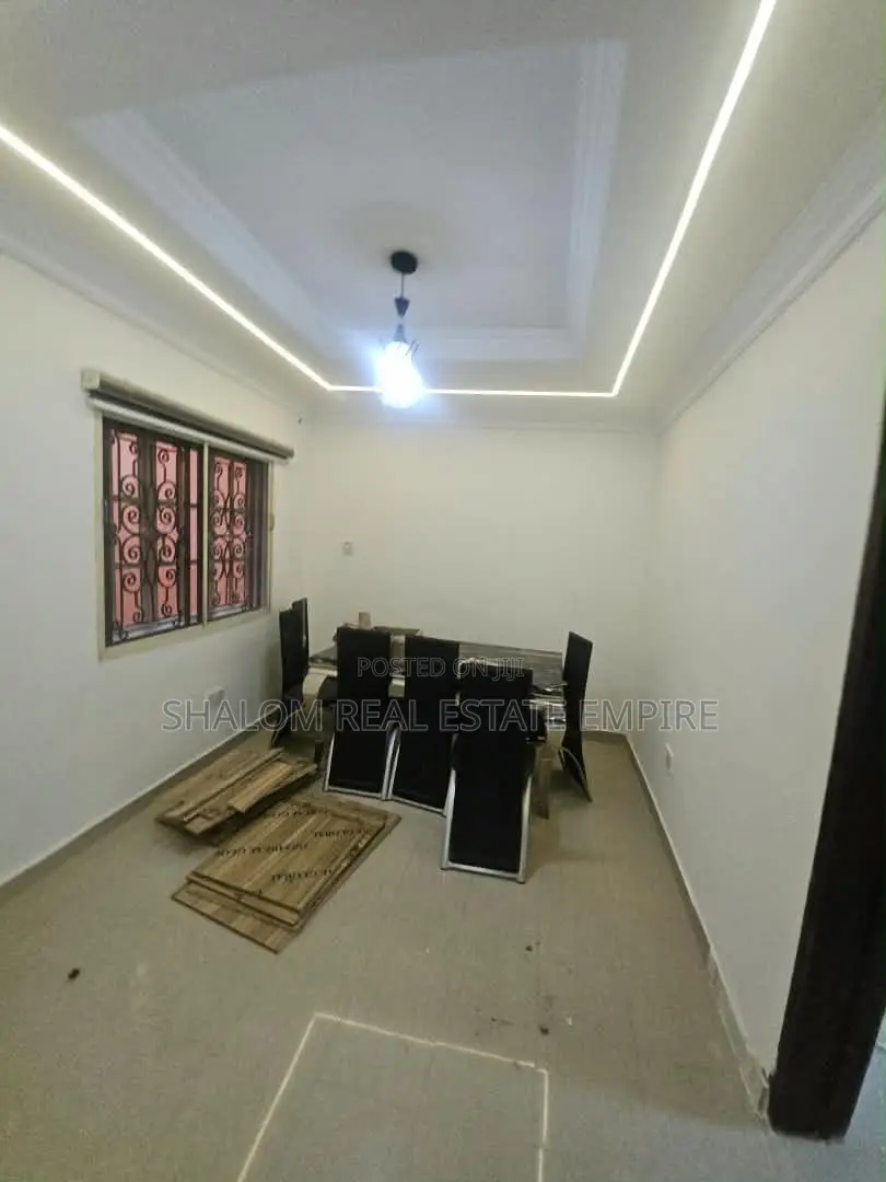 3bdrm Apartment in Western Area Magodo for rent in GRA Phase 1