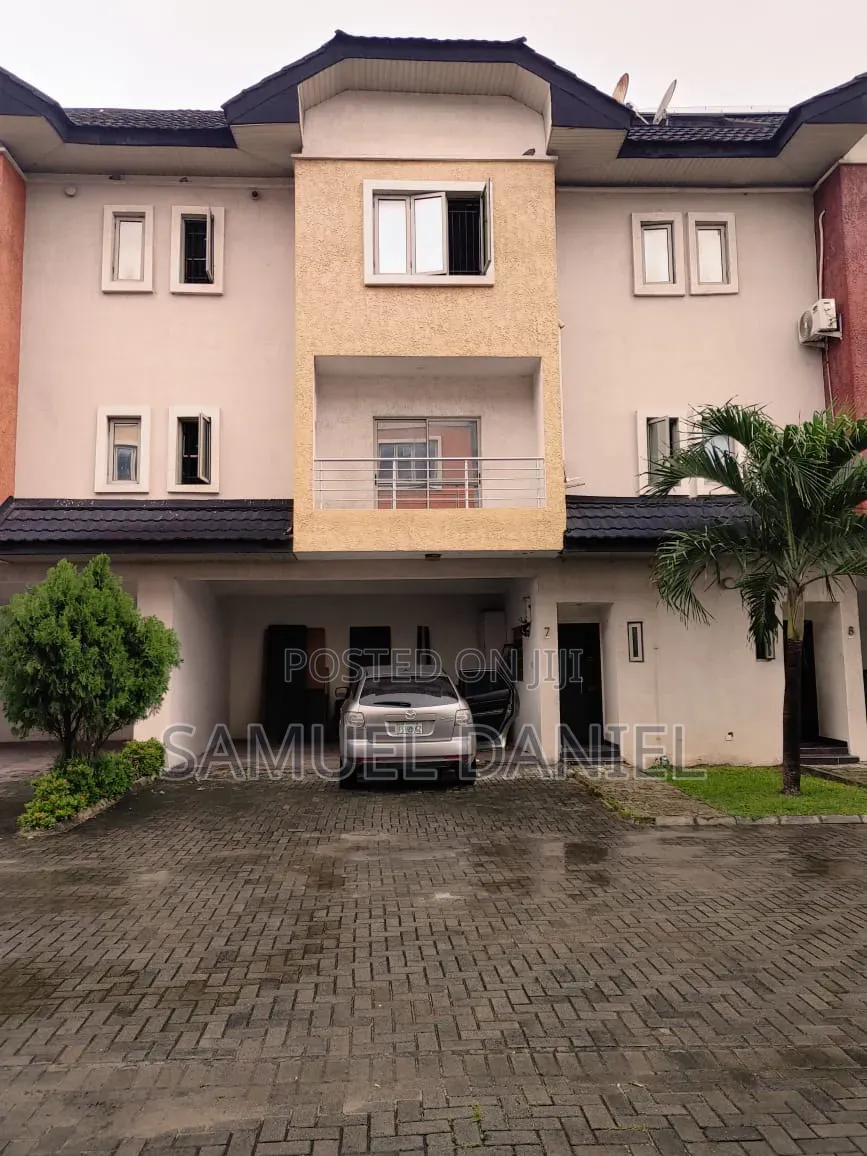 4bdrm Duplex in Elegushi Estate for rent in Ikate-Elegushi