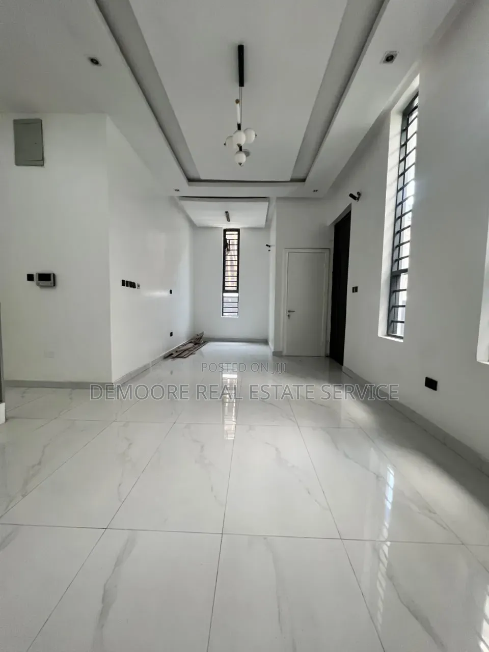 4bdrm Duplex in Chevron for sale in Chevron