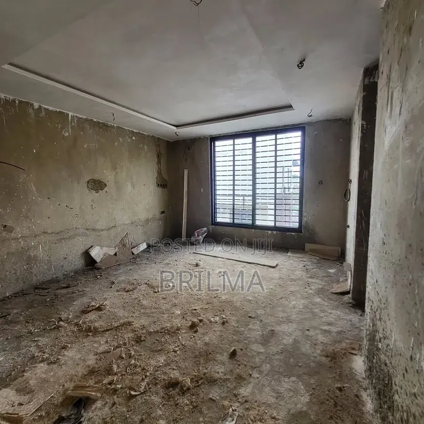 4bdrm Duplex in Wasa for sale in Wasa