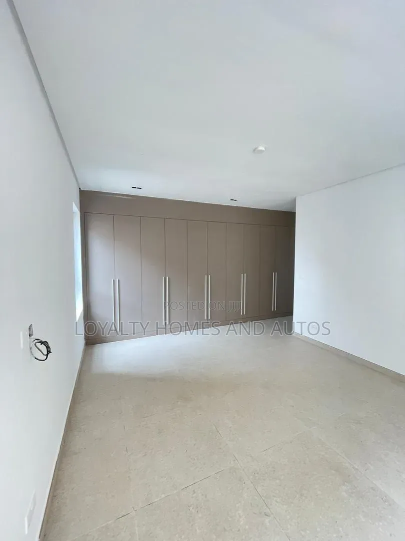 5bdrm Duplex in Old Ikoyi for sale in Old Ikoyi