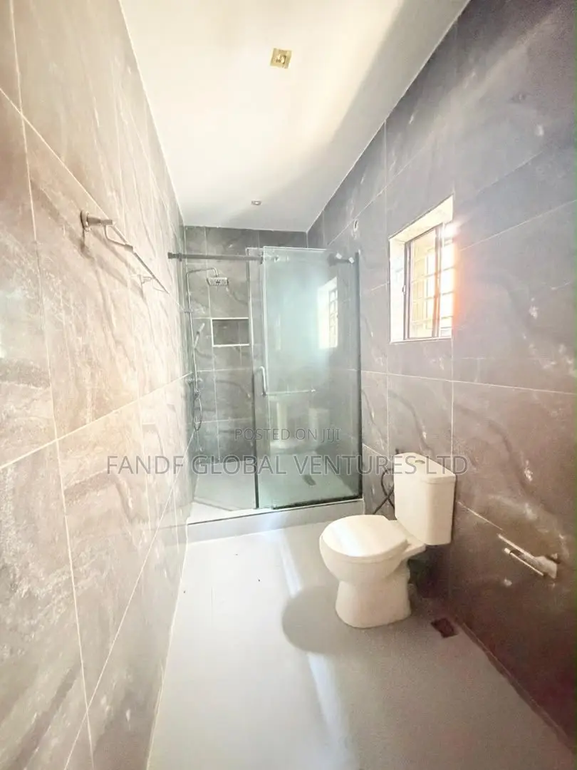 4bdrm Duplex in Magodo for sale in Magodo
