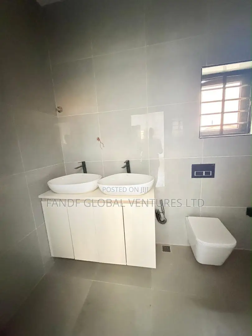 4bdrm Duplex in Magodo for sale in Magodo