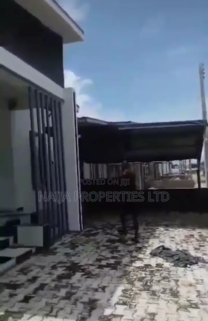 3bdrm Bungalow in Oribanwa, Awoyaya for rent in Awoyaya