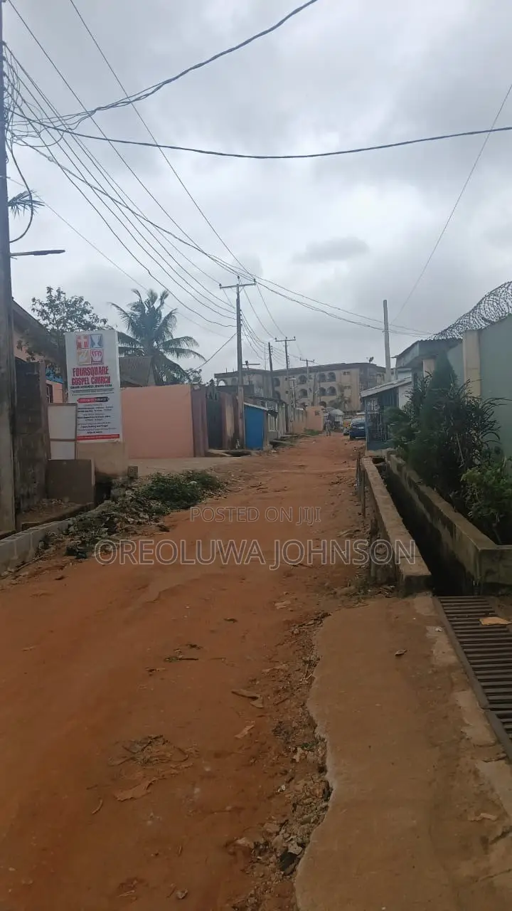 Sales Sales !!!!!! On a Full Plot in Iseri Olofin