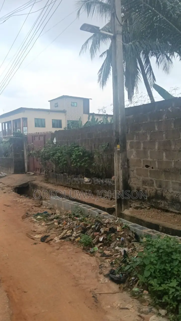 Sales Sales !!!!!! On a Full Plot in Iseri Olofin