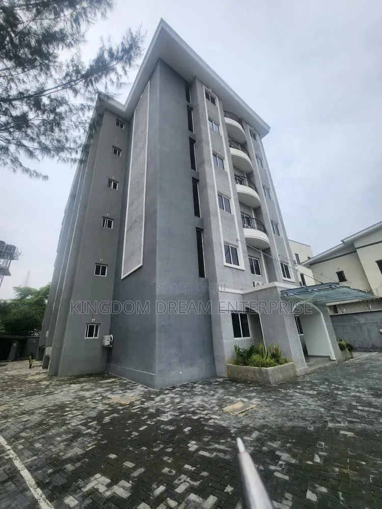 3bdrm Apartment in Off Bourdilon Ikoyi, Bourdillon for rent in Bourdillon