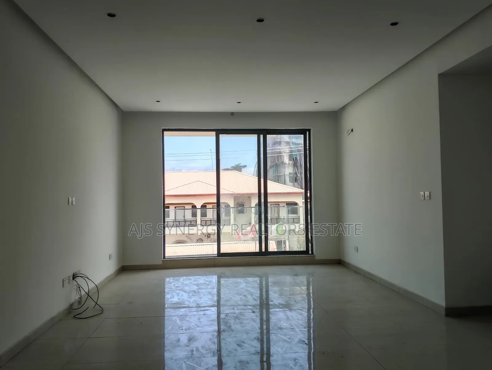 3bdrm Apartment in Behind Evercare, Lekki Phase 1 for sale in Lekki Phase 1