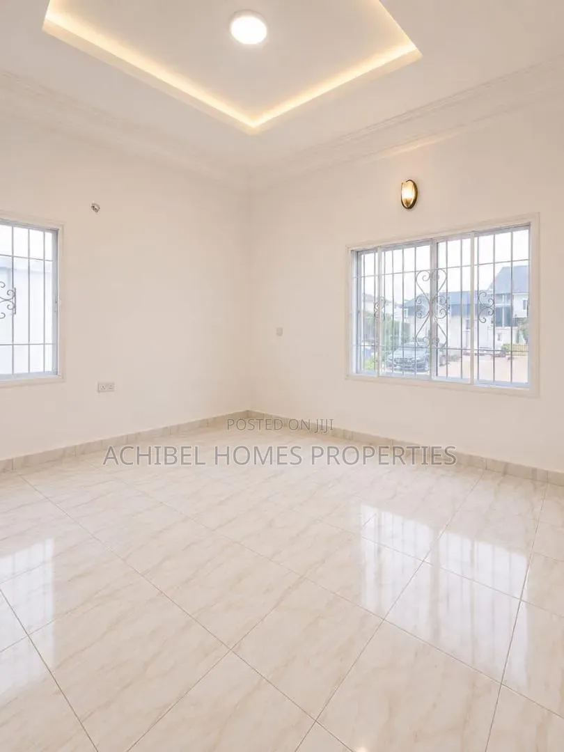 2bdrm Apartment in Enclave, Lekki Phase 1 for rent in Lekki Phase 1
