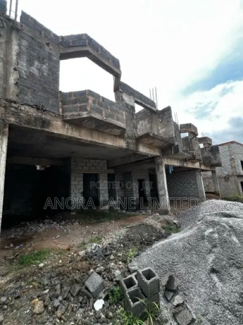 4bdrm Townhouse/Terrace in Life Camp for sale in Life Camp