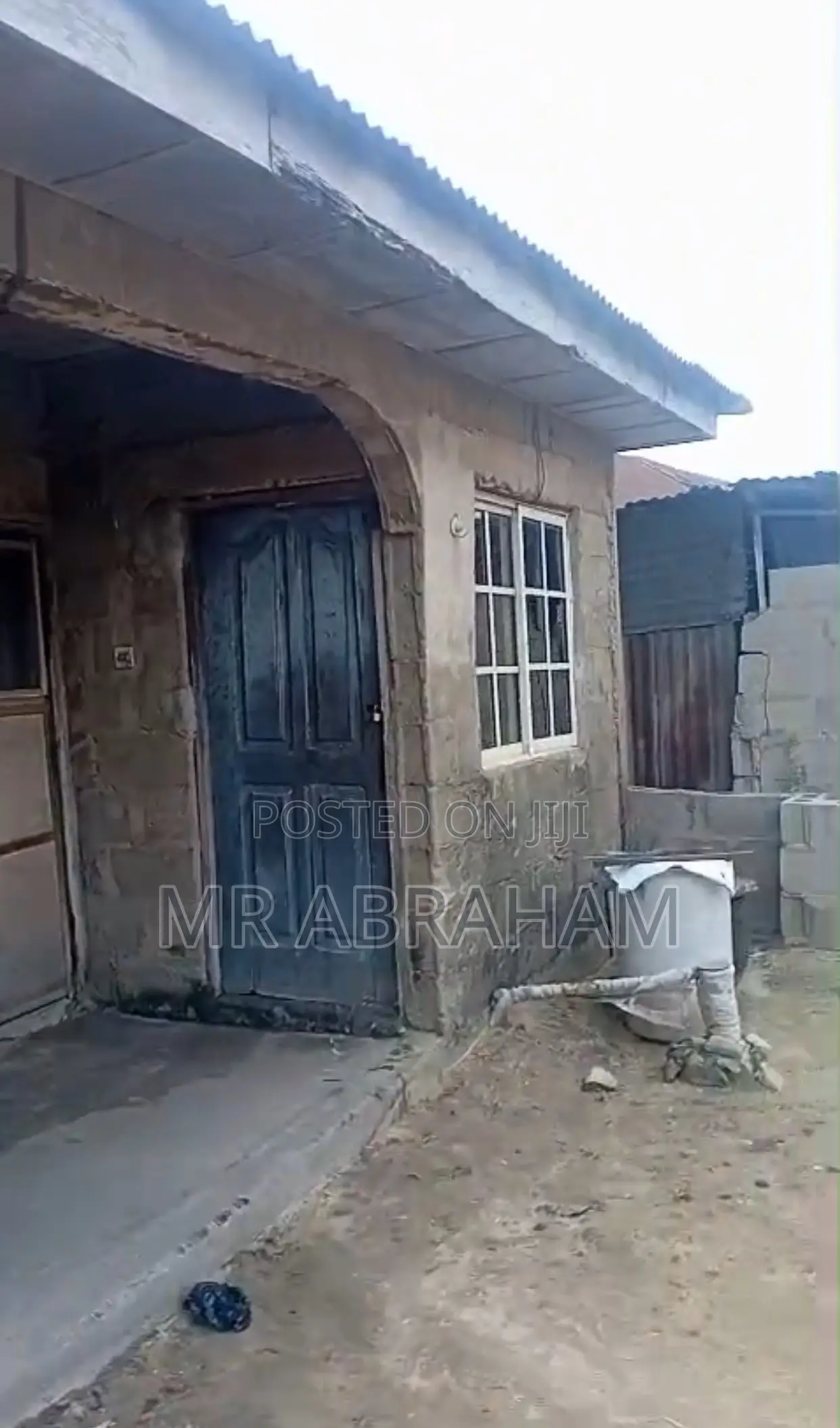 2bdrm Bungalow in Iyana School, Iba, for sale in Iba / Ojo