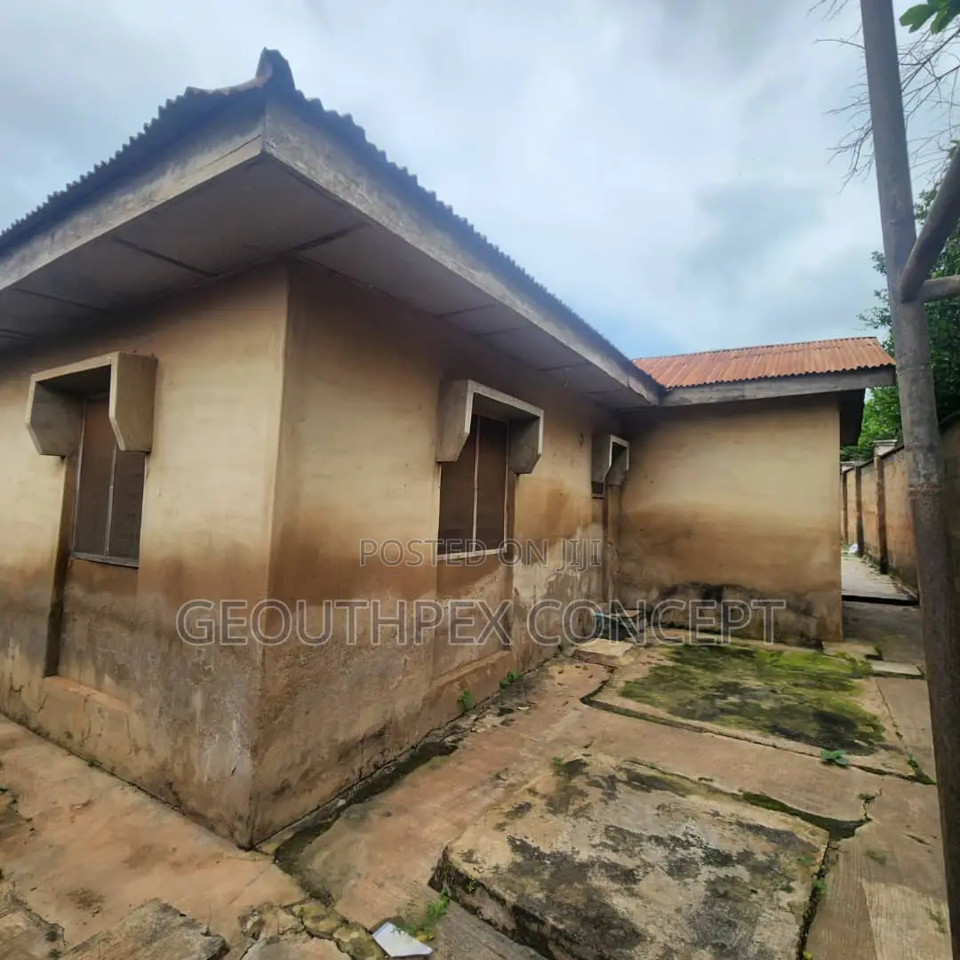 2bdrm Block of Flats in Akobo for sale in Akobo