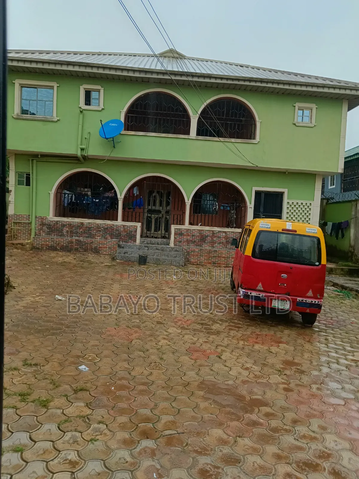 9bdrm Block of Flats in Benin City for sale in Benin City
