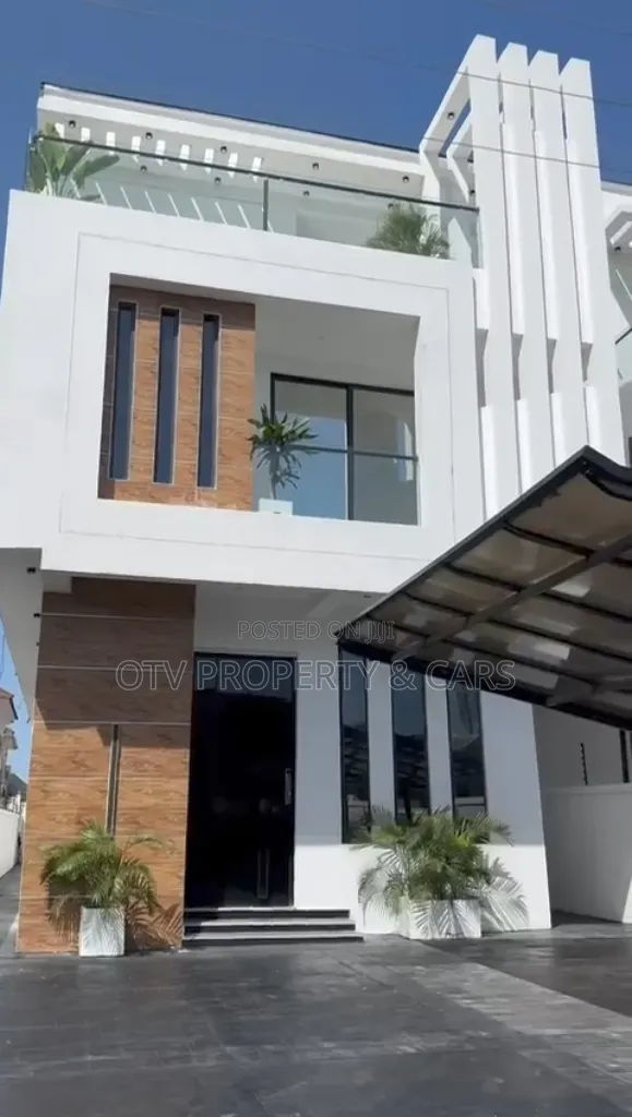 Furnished 5bdrm Duplex in Lekki Phase 1 for sale in Lekki Phase 1