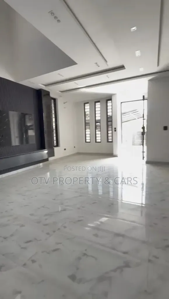 Furnished 5bdrm Duplex in Lekki Phase 1 for sale in Lekki Phase 1