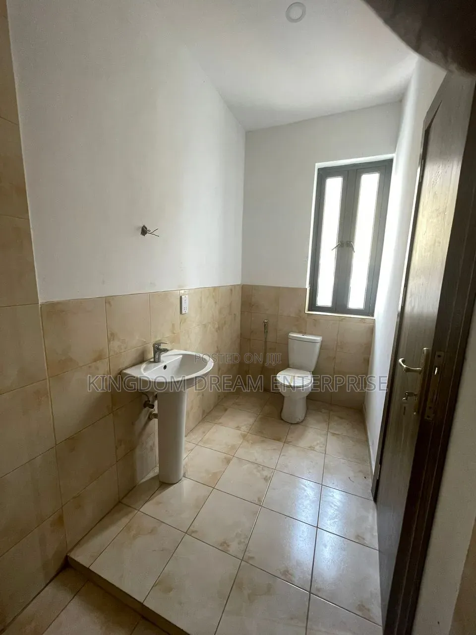 2bdrm Apartment in Agungi Lekki Lagos for rent in Agungi