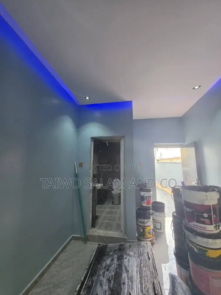 4bdrm Bungalow in Oluyole Estate for sale in Oluyole Estate