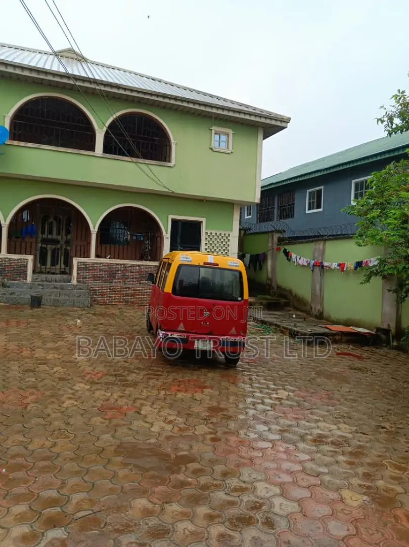 7bdrm Block of Flats in Iduowina, Benin City for sale in Benin City