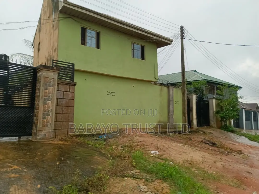 7bdrm Block of Flats in Iduowina, Benin City for sale in Benin City