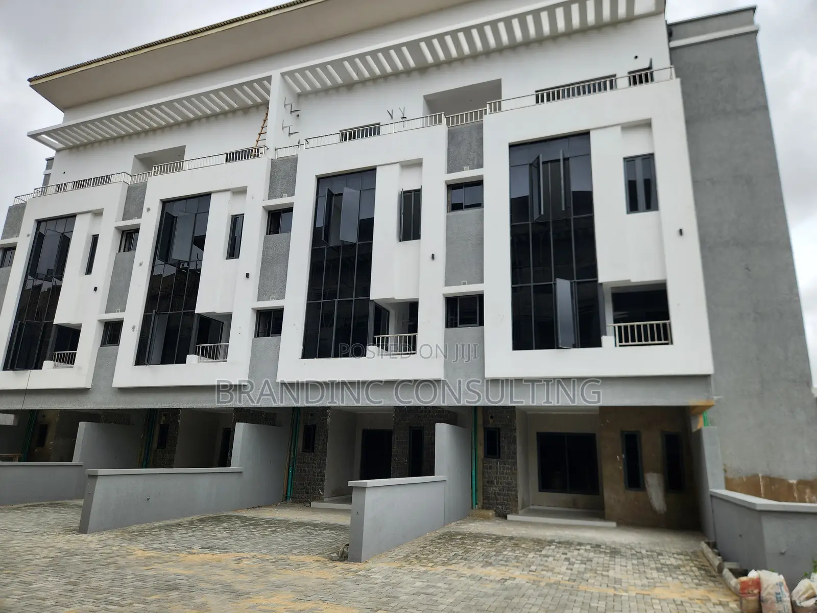 4bdrm Townhouse / Terrace in Belavista Estate,, Lekki Phase 1 for rent in Lekki Phase 1