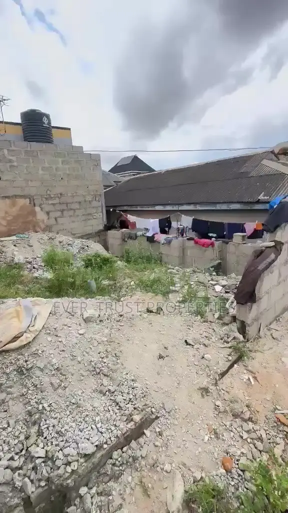 Land for Sale in Bariga / Shomolu