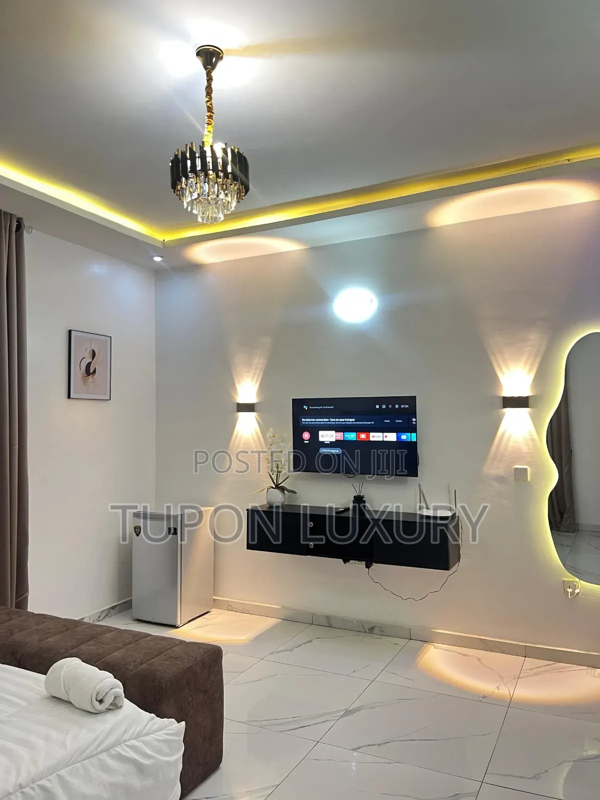 Gwarimpa: Luxury 1 Bedroom With Snooker, Tennis, Balcony Etc in Life Camp