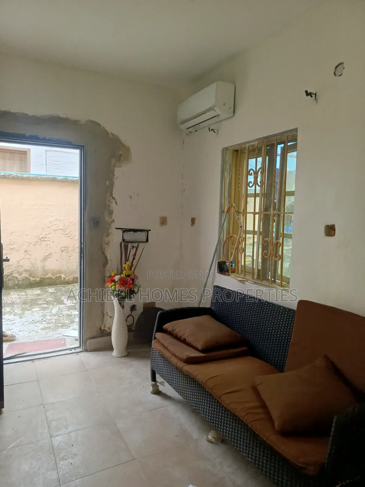 1bdrm Block of Flats in Opposite Peaceville, Lekki Phase 2 for rent in Lekki Phase 2