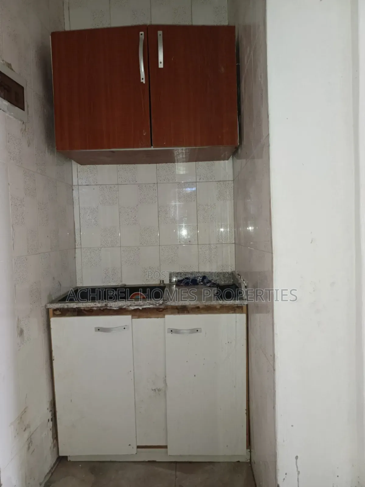 1bdrm Block of Flats in Opposite Peaceville, Lekki Phase 2 for rent in Lekki Phase 2