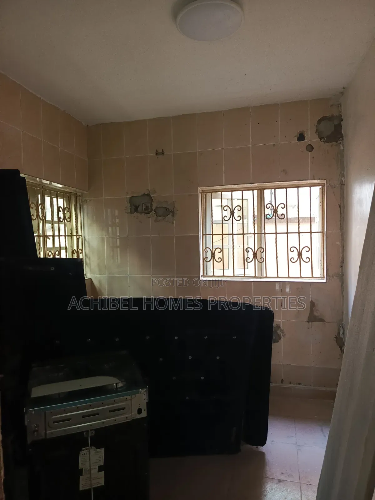 1bdrm Block of Flats in Opposite Peaceville, Lekki Phase 2 for rent in Lekki Phase 2
