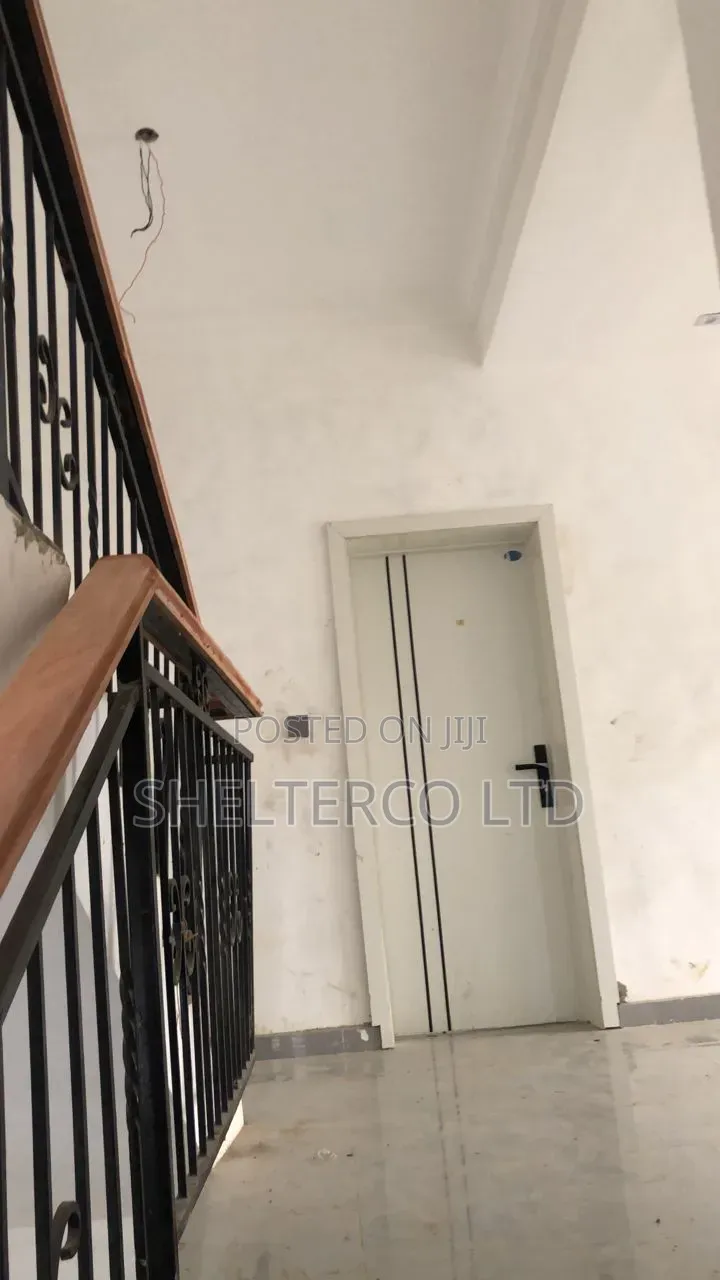 4bdrm Duplex in Estate, Oke-Ira / Ogba for sale in Oke-Ira / Ogba