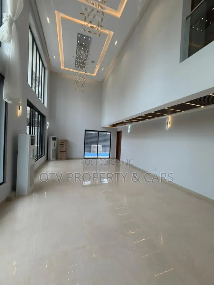 5bdrm Duplex in Banana Island for sale in Banana Island