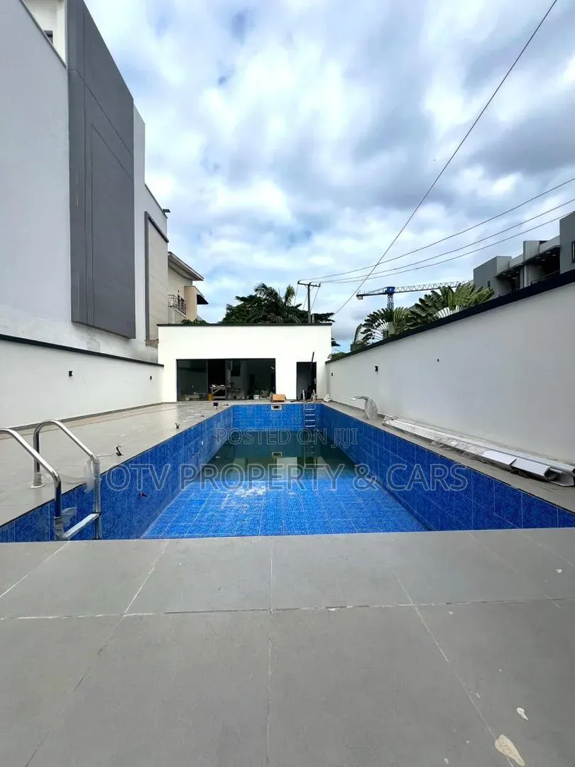 4bdrm Townhouse/Terrace in Banana Island for sale in Banana Island