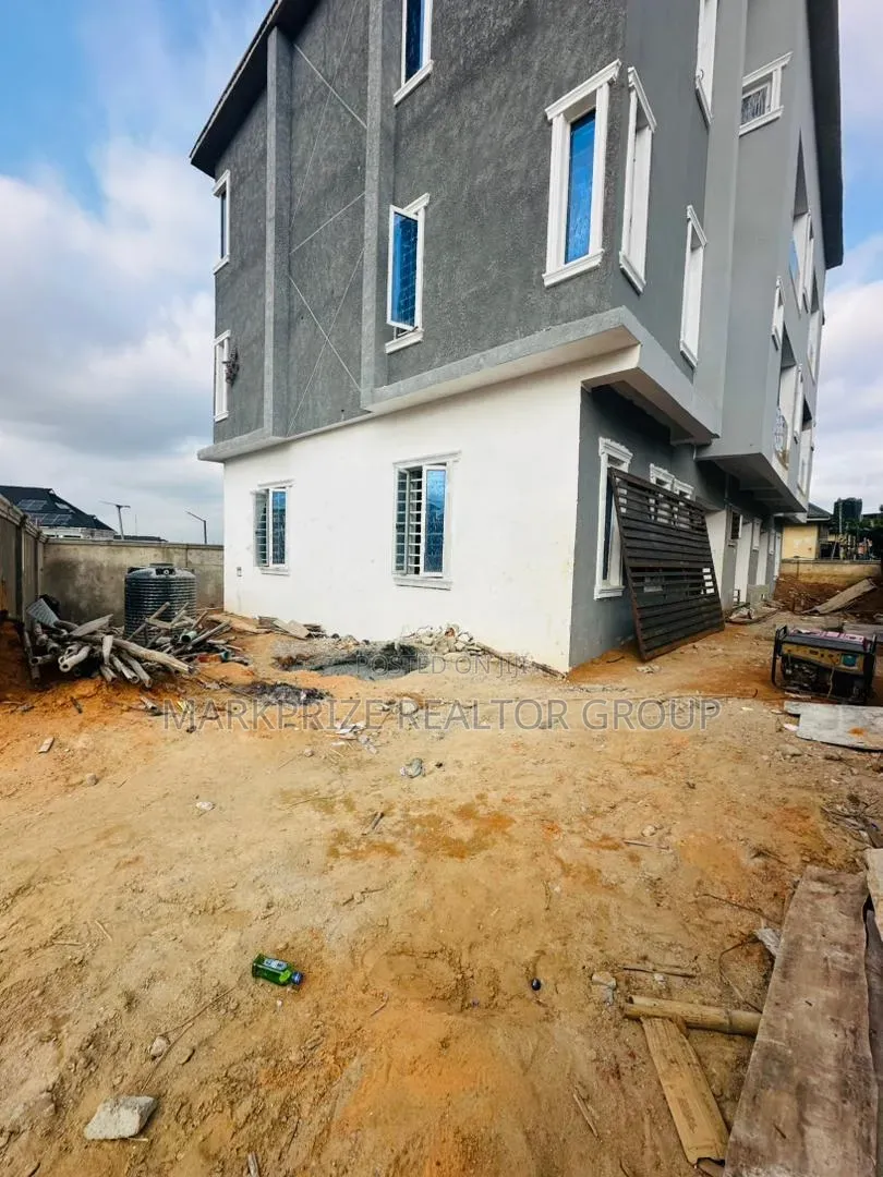 2bdrm Apartment in Ogba Ikeja Lagos for sale in Ogba GRA