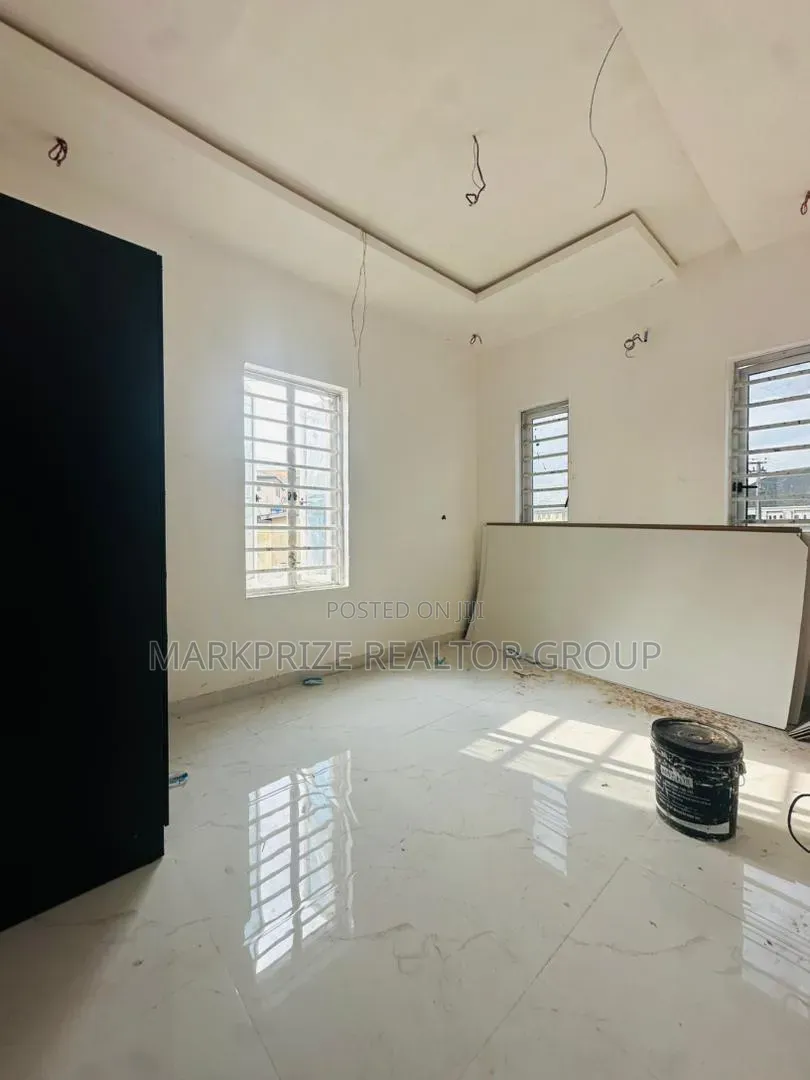 2bdrm Apartment in Ogba Ikeja Lagos for sale in Ogba GRA