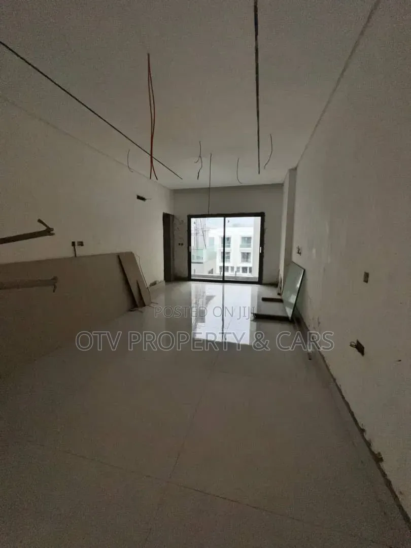 4bdrm Apartment in Banana Island for sale in Banana Island