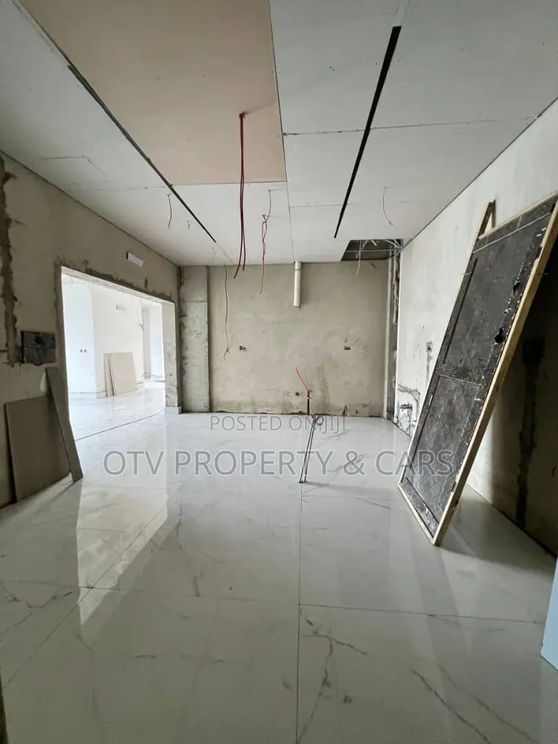 4bdrm Apartment in Banana Island for sale in Banana Island