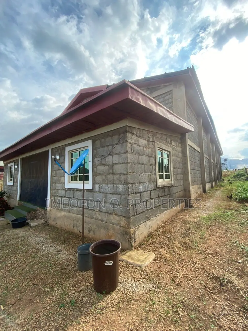 For Rent
Warehouse Close to the Tarred Road in Kubwa